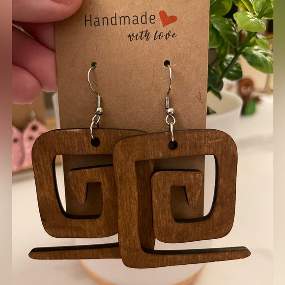 Custom-made, handpainted earrings. - Picture 2 of 4